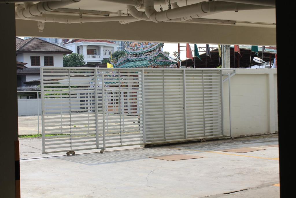 Utd Apartments Sukhumvit Ban Khlong Nang Li Екстериор снимка
