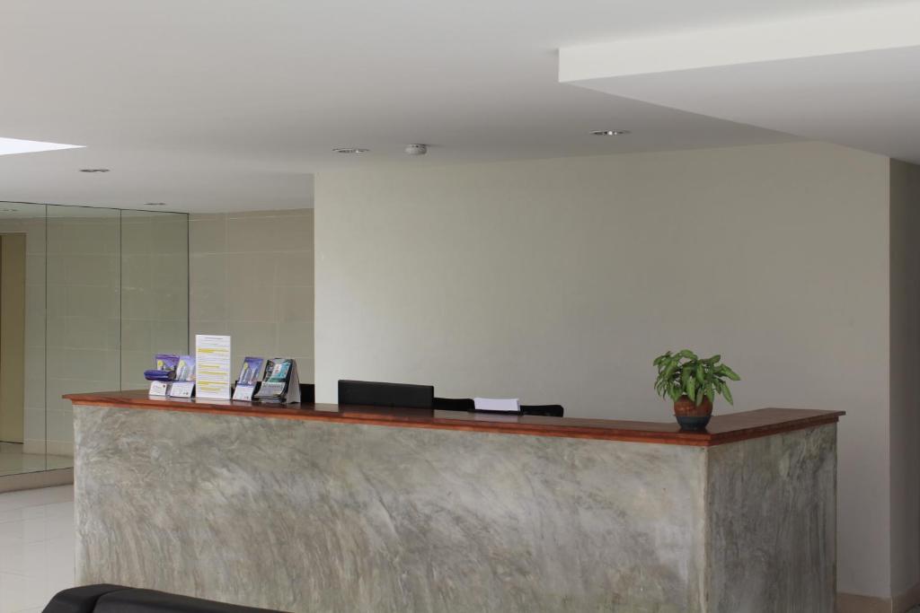 Utd Apartments Sukhumvit Ban Khlong Nang Li Екстериор снимка
